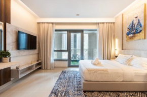 Luxurious Apartment near Burj Khalifa & Dubai Mall